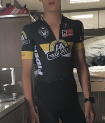 Sportler  5dc6f6c4a06b5.jpeg