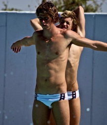 Boys Photos Shirtless Straight  5e2051d883035.jpeg