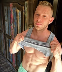 Boys Porn Photos  5e381aa758265.jpeg