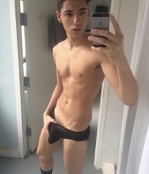 Boys Amateur Porn Cock Selfies 5e414bb186336.jpeg