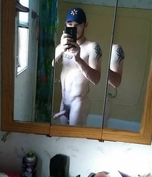 me jeremy.poole age 19 5c86cdb17f82a.jpg