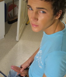 Hot Boys 10 5c95252663968.jpg
