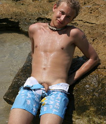 Mix Boys 5c9be93e0b310.jpg