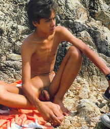 Cute Twinks 01 5c9e7699868dd.jpg