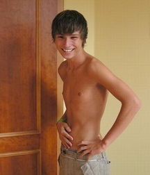 Cute Twinks 006 5ca12ce64314d.jpg