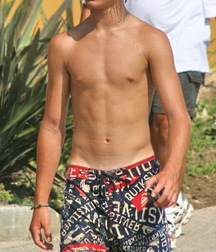 Cute Twinks 006 5ca12ce7e48fc.jpg