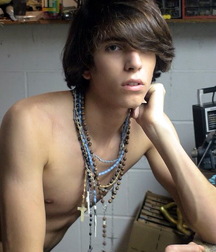 Cute Twinks 008 5ca138f288444.jpg