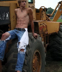 Cute Twinks 008 5ca138fb08b82.jpg