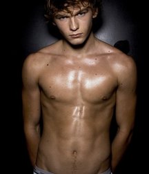 Cute Twinks 009 5ca2491e5cae3.jpg