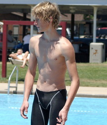 Cute Twinks 012 5ca26fb24ed6b.jpg
