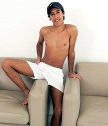 Cute Twinks 015 5ca39de3c7ea0.jpg