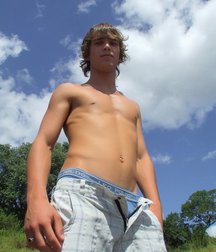 Cute Twinks 015 5ca39e07b4875.jpg