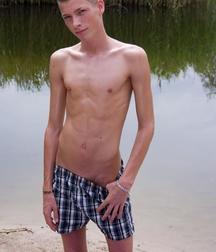Cute Twinks 022 5ca3d8ceb75c4.jpg