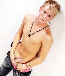 Cute Twinks 027 5ca539722d14e.jpg