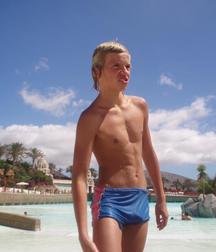Cute Twinks 036 5ca8de7e37169.jpg