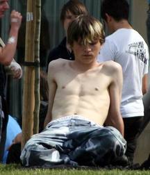 Cute Twinks 037 5ca8f86022377.jpg