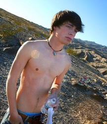 Cute Twinks 083  5cb4da04a1a3c.jpg