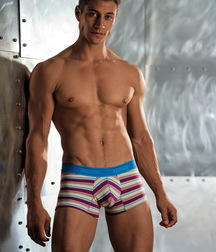 Muscular 01 5cc0f0c56eef5.jpg