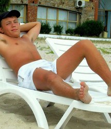 Nice Men 5cc773d1802f0.jpg