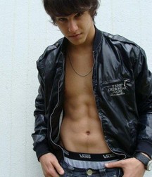Hot Boys 02 5cc8bfd397720.jpg
