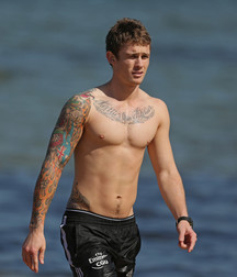 Hot Boys 06 5cca0141cbf61.jpg