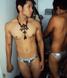 Hot Boys 08 5cca0a6d6bd7f.jpg