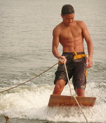 Hot Boys 09 5cca0d8bf3b1c.jpg