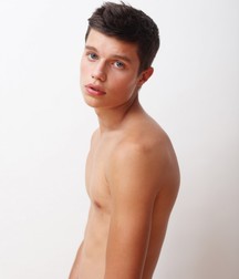 Hot Boys 13 5ccb27bbe29bb.jpg