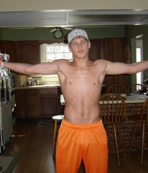 Muscular 06 5ccb2f54be2d9.jpg