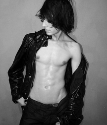 Hot Boys 19 5cccbf6e75fda.jpg