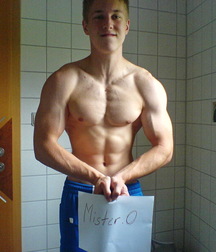 Hot Boys 19 5cccbf7eb08b7.jpg