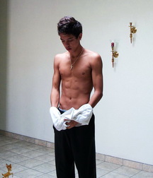 Hot Boys 020 5ce1dd9a7dc2d.jpg