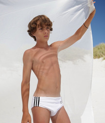 Just Boys 01 5ce30772e412c.jpg