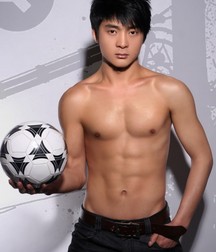 Balls 5cec5a65d4335.jpg