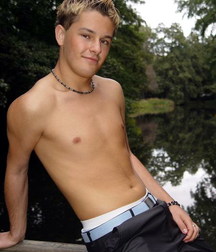 Just Boys 11 5cf1658e4bba3.jpg