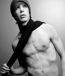 No Shirt 004 5d034dc7a0d21.jpg