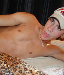 Nice Lads 35 5d1a682f565a6.jpg