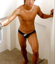 Asian Speedo 5d2f6b43dce0b.jpg