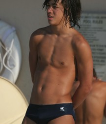 Asian Speedo 5d2f6b901ce2b.jpg