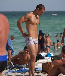 Hot 01 5d378af77f8d7.jpg