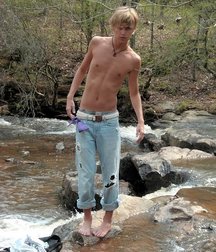 Sagger 01 5d3df298332f5.jpg