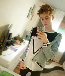 Super Hot 006 5d43532f783bc.jpg