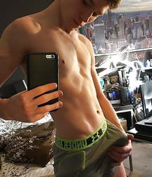 Super Hot 008 5d435931eeaeb.jpg