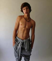 Hot Model 01 5d4886c9b7b79.jpg