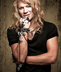 Long Hair 11 5d51e9df9dc8f.jpg