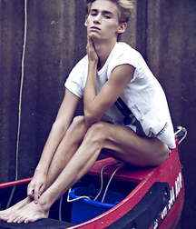 Poster's Cuties 105 5d698f6c1299b.jpg