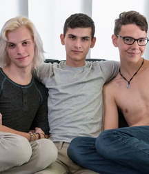 Poster's Cuties 126 5d6c2e83a94f5.jpg