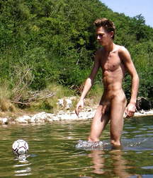 Just Boys 69 5d9fb0a8c761f.jpg