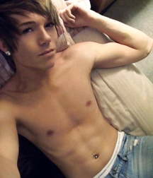 Just Boys 83 5da36b896ef85.jpg