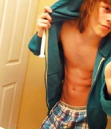 Just Boys 84 5da373d88af64.jpg